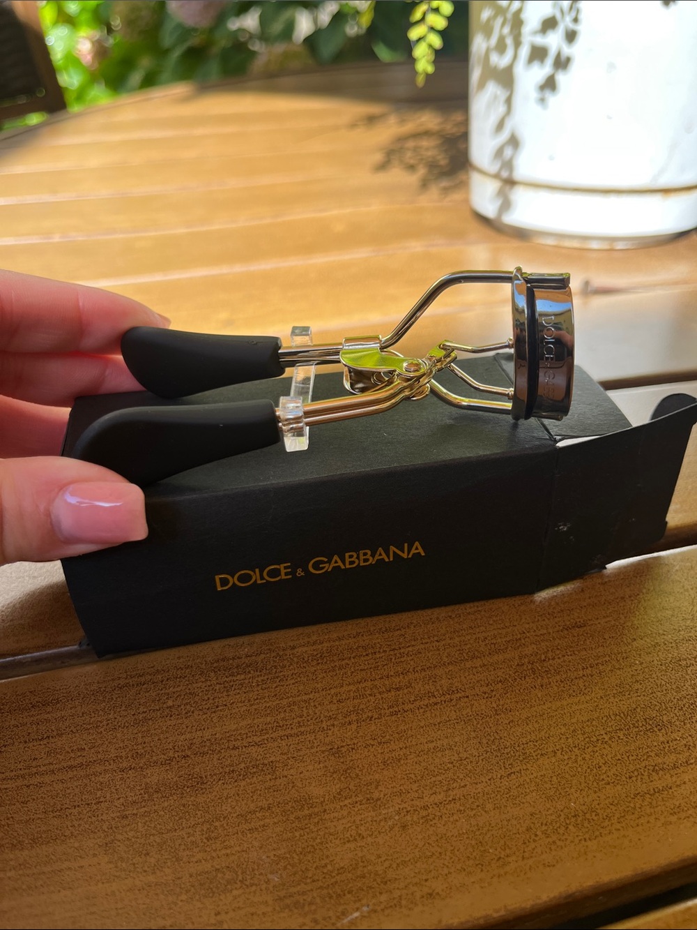 Dolce & Gabbana eyelash curler.